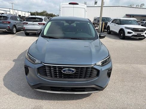 Used 2025 Ford Escape Active w/ Tech Pack #1 FWD image 2