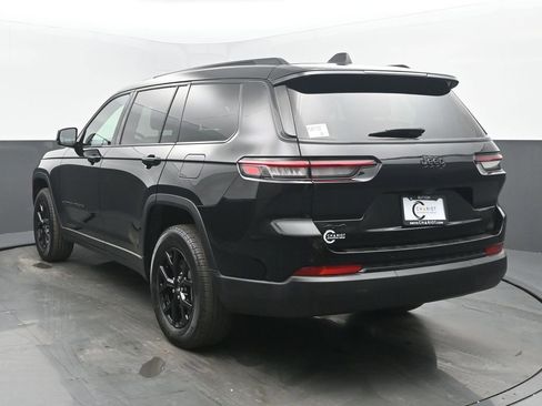Used 2024 Jeep Grand Cherokee L Laredo AWD/4WD image 4