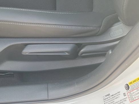 Used 2025 Honda Civic Sport image 16