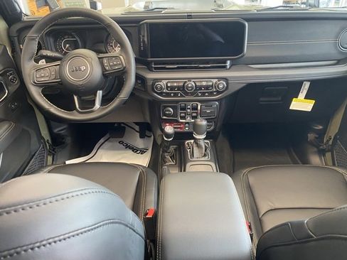 New 2025 Jeep Wrangler Rubicon 392 image 36