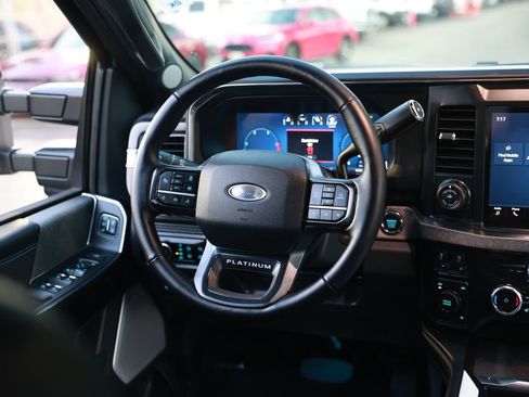 Used 2025 Ford F450 Platinum w/ FX4 Off-Road Package AWD/4WD image 30