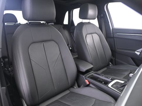 Used 2021 Audi Q3 2.0T Premium w/ Convenience Package AWD/4WD image 24
