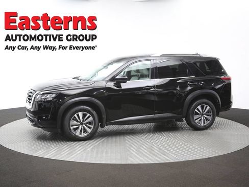 Used 2022 Nissan Pathfinder SL AWD/4WD image 57