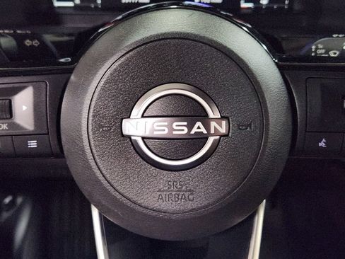 Used 2023 Nissan Pathfinder Platinum FWD image 50