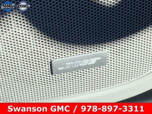 Certified 2023 GMC Acadia SLT w/ Technology Package image 27