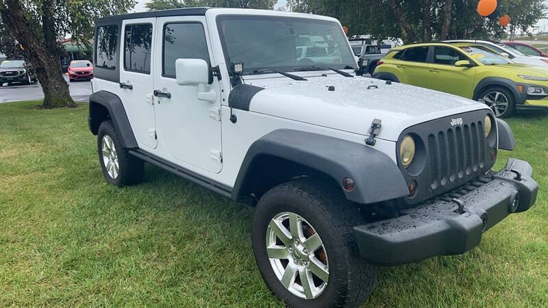 Used 2013 Jeep Wrangler Unlimited Sport AWD/4WD image 2