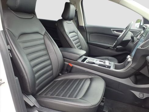 Used 2021 Ford Edge SEL w/ Cargo Accessory Package image 9