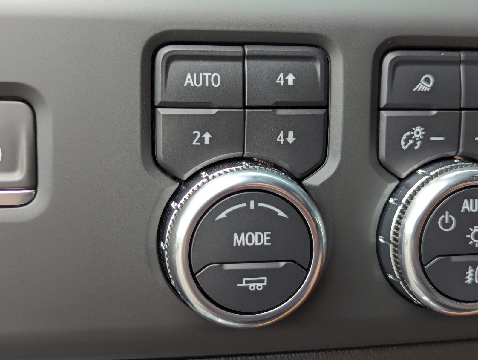 Used 2024 GMC Sierra 2500 AT4 w/ AT4 Premium Plus Package AWD/4WD image 35