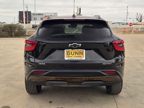 Certified 2025 Chevrolet Trax ACTIV image 4