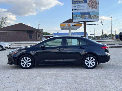 Used 2021 Toyota Corolla LE FWD image 10