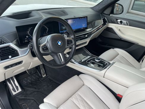 Used 2024 BMW X7 M60i w/ Executive Package image 13