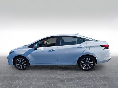 Used 2024 Nissan Versa SV FWD image 4