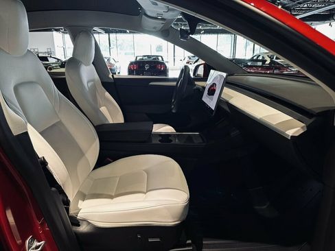 Used 2023 Tesla Model Y AWD image 23