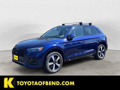 Used 2022 Audi Q5 2.0T Premium Plus w/ Premium Plus Package AWD/4WD image 1