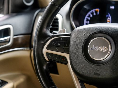 Used 2017 Jeep Grand Cherokee Limited image 20