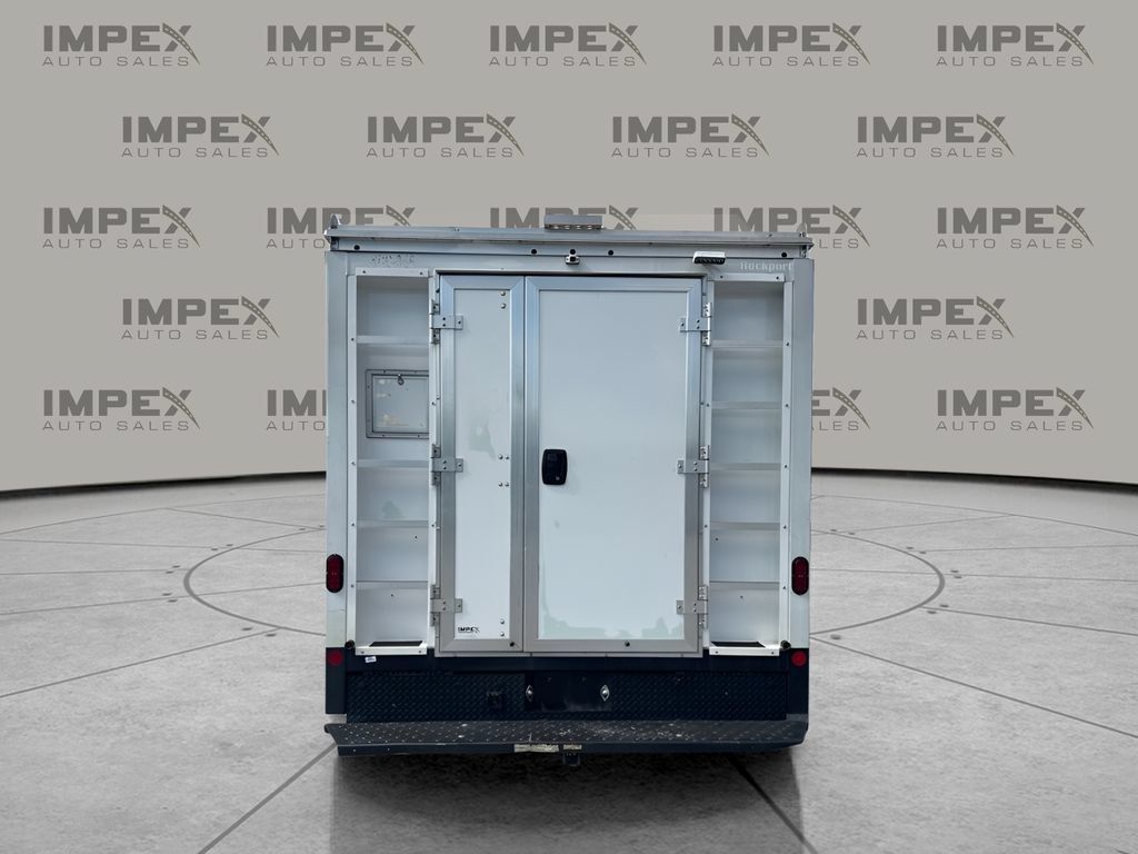 Used 2024 Ford E-350 and Econoline 350 Super Duty w/ Power Windows & Locks Group RWD image 3