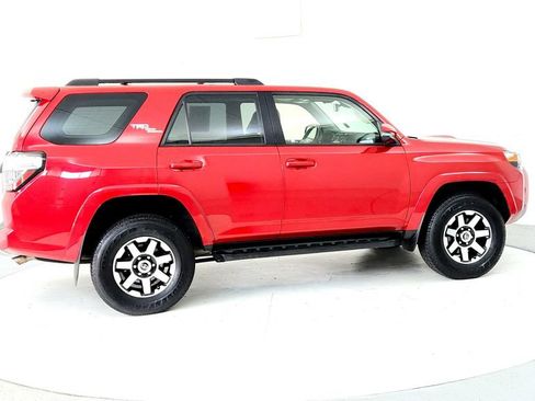 Certified 2024 Toyota 4Runner TRD Off-Road Premium w/ Moonroof Package AWD/4WD image 6