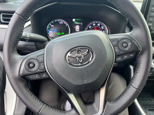 Used 2022 Toyota RAV4 SE AWD/4WD image 3