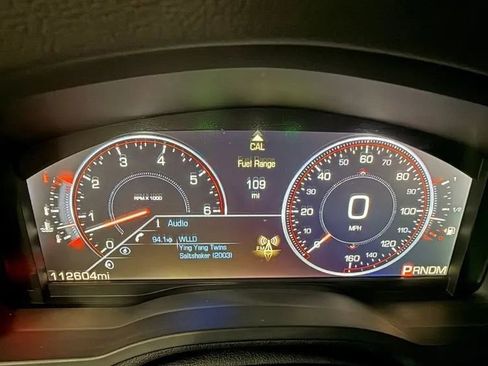 Used 2015 Cadillac Escalade Premium RWD image 35