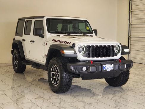 Used 2024 Jeep Wrangler Unlimited Rubicon w/ Safety Group AWD/4WD image 3