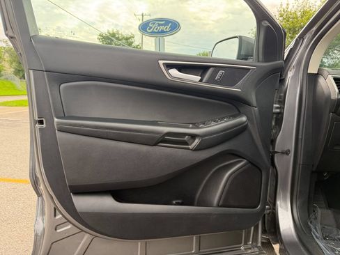 Used 2021 Ford Edge SEL w/ Convenience Package AWD/4WD image 17