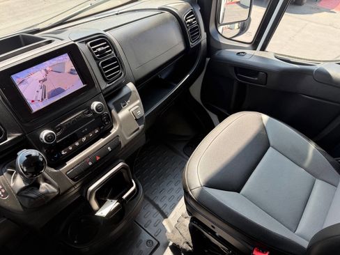 Used 2025 RAM ProMaster 3500 w/ Convenience Group FWD image 10