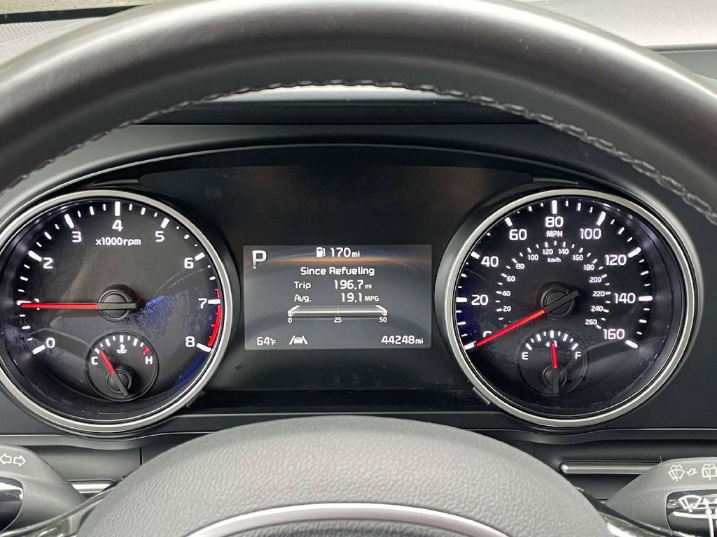 Used 2024 Kia Carnival LX FWD image 19