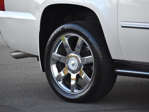 Used 2007 Cadillac Escalade EXT w/ Climate Package image 20