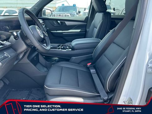 New 2026 Buick Enclave Preferred FWD image 9