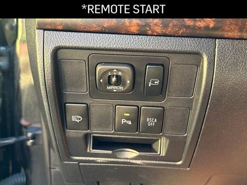 Used 2011 Toyota Land Cruiser image 13