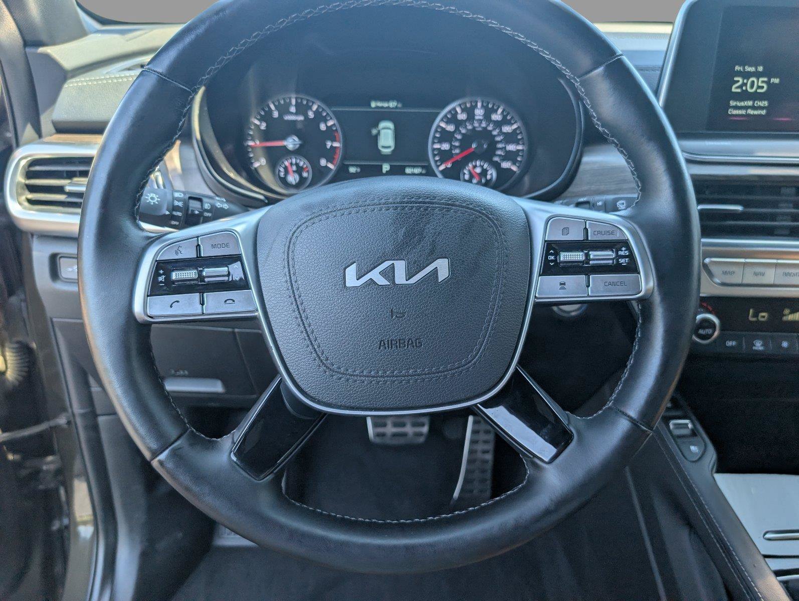 Used 2022 Kia Telluride SX w/ Nightfall Edition Package AWD/4WD image 23