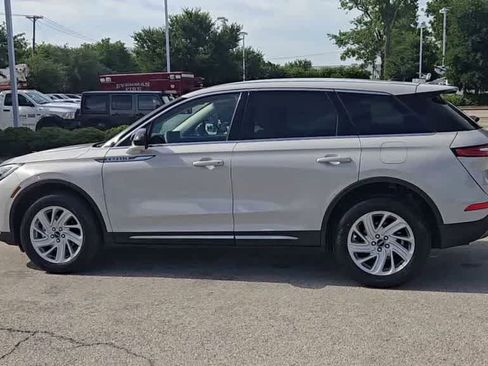 Used 2023 Lincoln Corsair FWD image 5