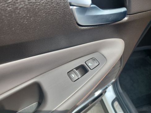 Used 2019 Hyundai Santa Fe FWD image 18