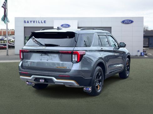 Used 2026 Ford Explorer Tremor w/ Tremor Ultimate Package AWD/4WD image 5