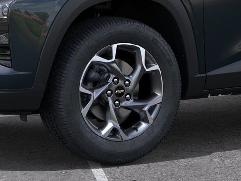 New 2026 Chevrolet Trax LT w/ LT Convenience Package FWD image 9