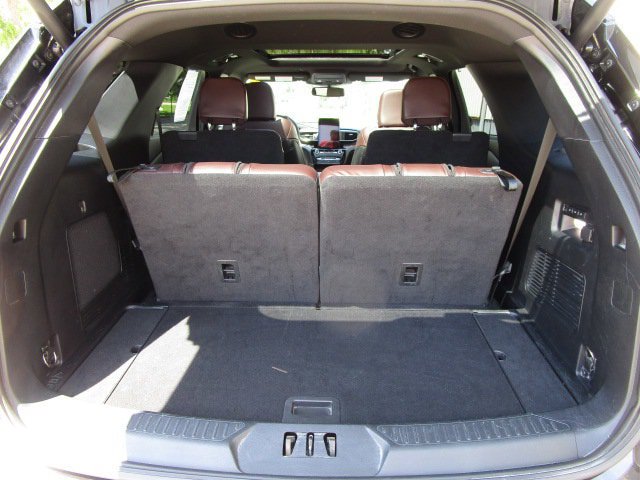 Used 2022 Ford Explorer Platinum w/ Equipment Group 601A AWD/4WD image 8