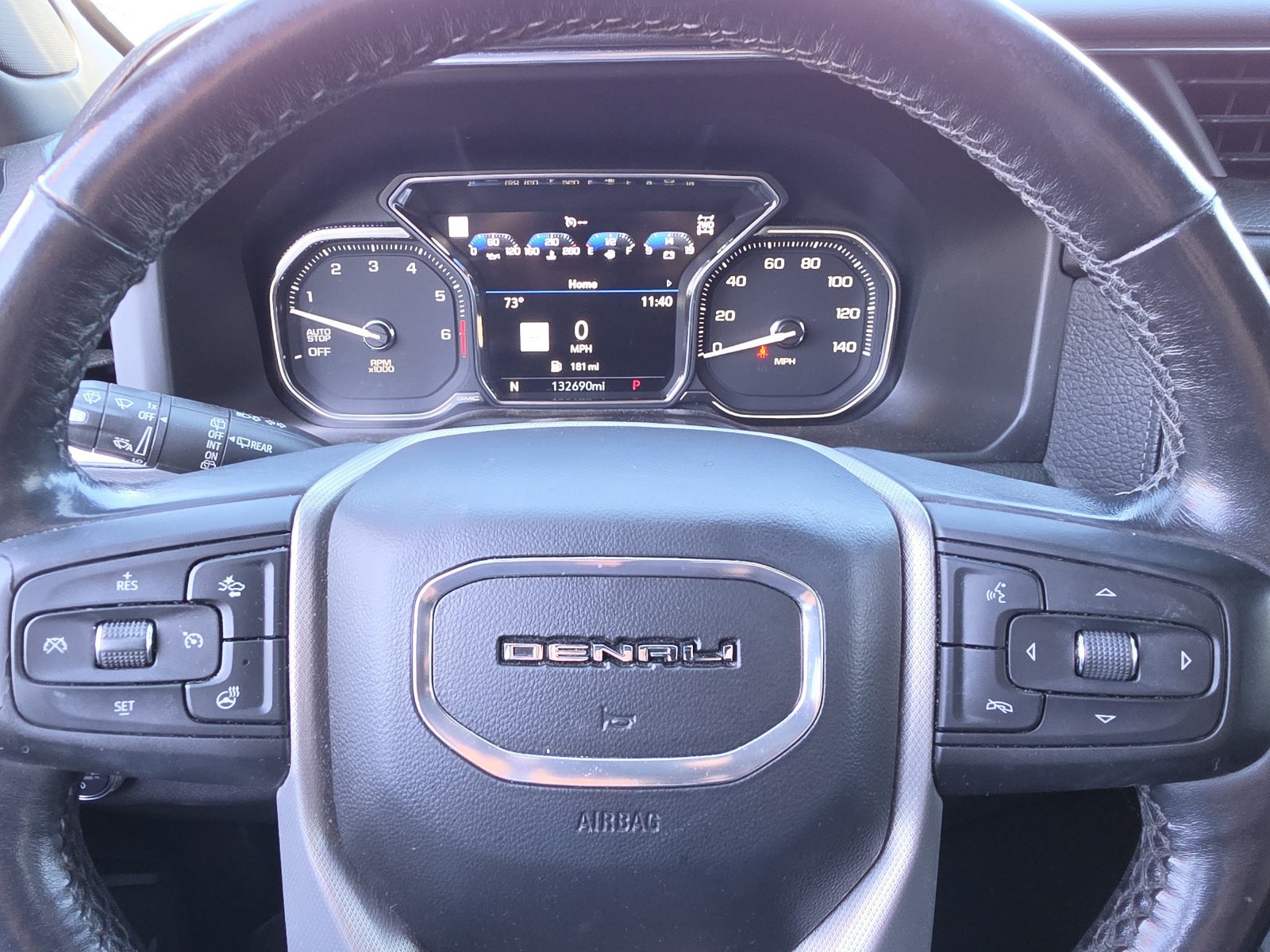 Used 2021 GMC Yukon Denali w/ Denali Premium Package AWD/4WD image 14
