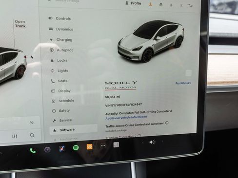 Used 2020 Tesla Model Y Performance AWD/4WD image 8