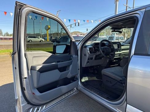 Used 2022 Ford F150 XLT w/ Trailer Tow Package image 7