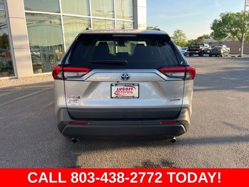 Used 2024 Toyota RAV4 LE AWD/4WD image 31