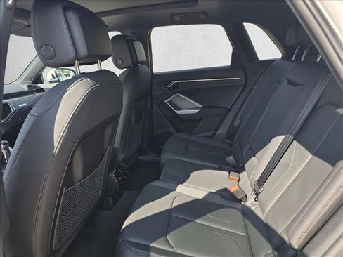 New 2025 Audi Q3 2.0T Premium image 18