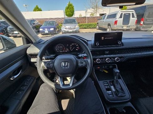Used 2024 Honda CR-V EX image 46