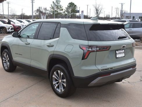 New 2026 Chevrolet Equinox LT image 8