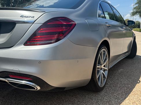 Used 2018 Mercedes-Benz S 560 4MATIC Sedan image 4