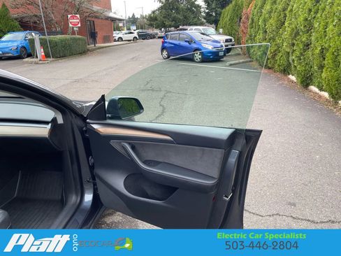 Used 2022 Tesla Model Y Performance image 50