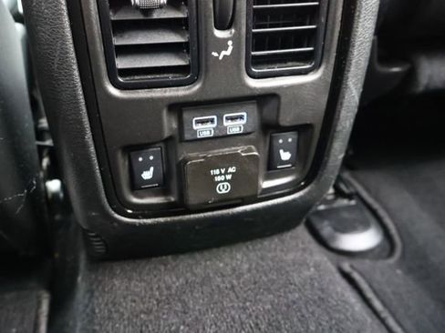 Used 2024 Dodge Durango GT image 11