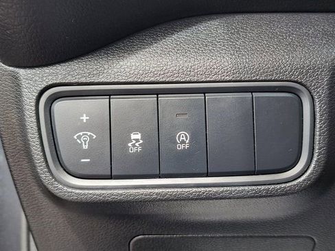 Used 2023 Kia Soul LX w/ LX Technology Package FWD image 13