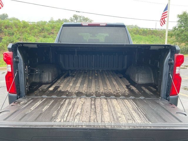 Used 2022 Chevrolet Silverado 1500 Custom Trail Boss w/ Safety Confidence Package AWD/4WD image 23