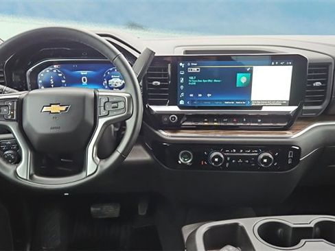 Used 2024 Chevrolet Silverado 1500 LT image 9