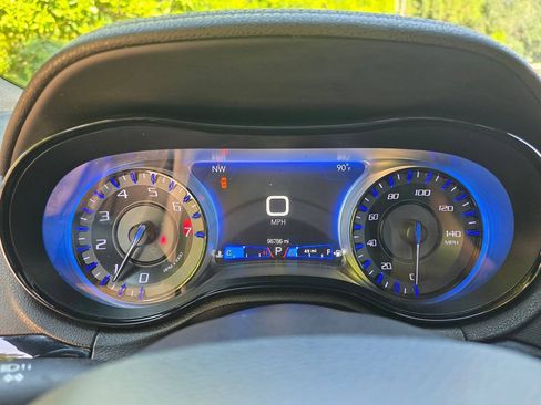 Used 2019 Chrysler 300 S RWD image 18